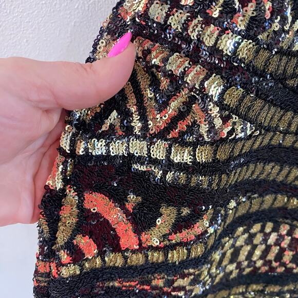 La Femme 21155 Fitted Maxi Gold & Black Strapless Gown - Picture 4 of 10